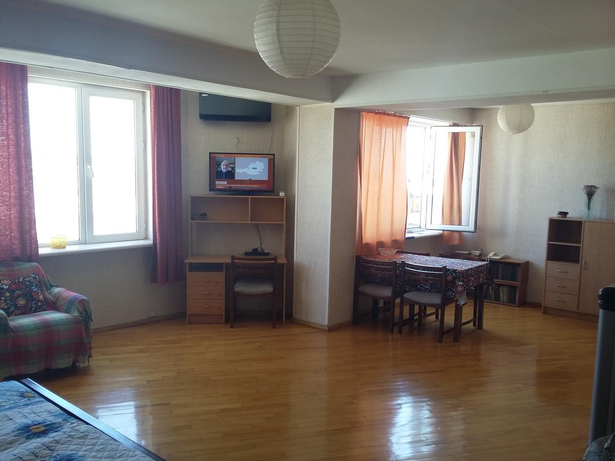 Good Apartment Tiflis Exterior foto